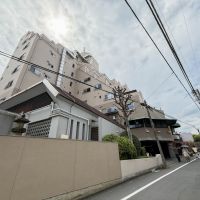 新宿区市谷左内町の賃貸物件/駅からは坂道を登る道のりです