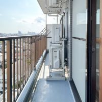 新宿区下落合の賃貸物件/ベランダ。幅はそこまでありません