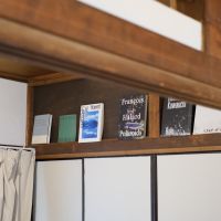 練馬区旭丘の賃貸物件/襖の上のスペースも、こんな形で活用してみるとスタイリッシュな雰囲気に