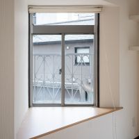 港区六本木の賃貸物件/西側の出窓