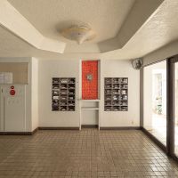 港区六本木の賃貸物件/共用部はレトロで渋い