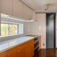 大田区南馬込の賃貸物件/1階：広い作業スペース。勝手口もついています