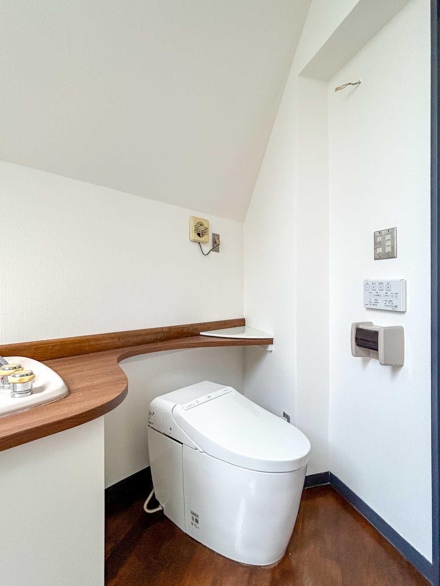 大田区南馬込の賃貸物件/2階：ウォシュレットトイレ