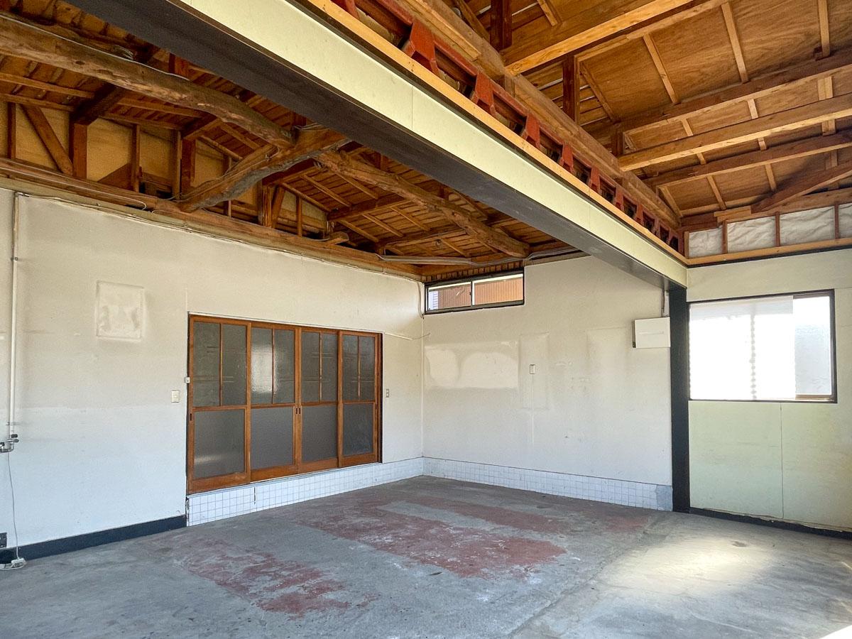 栃木県那須塩原市埼玉の賃貸物件/1階店舗部分：住居部分からお店にサッと出られる、昔ながらの住居兼店舗の形