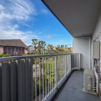 東京都新宿区下落合の賃貸物件/南側と同じくゆとりのあるバルコニー