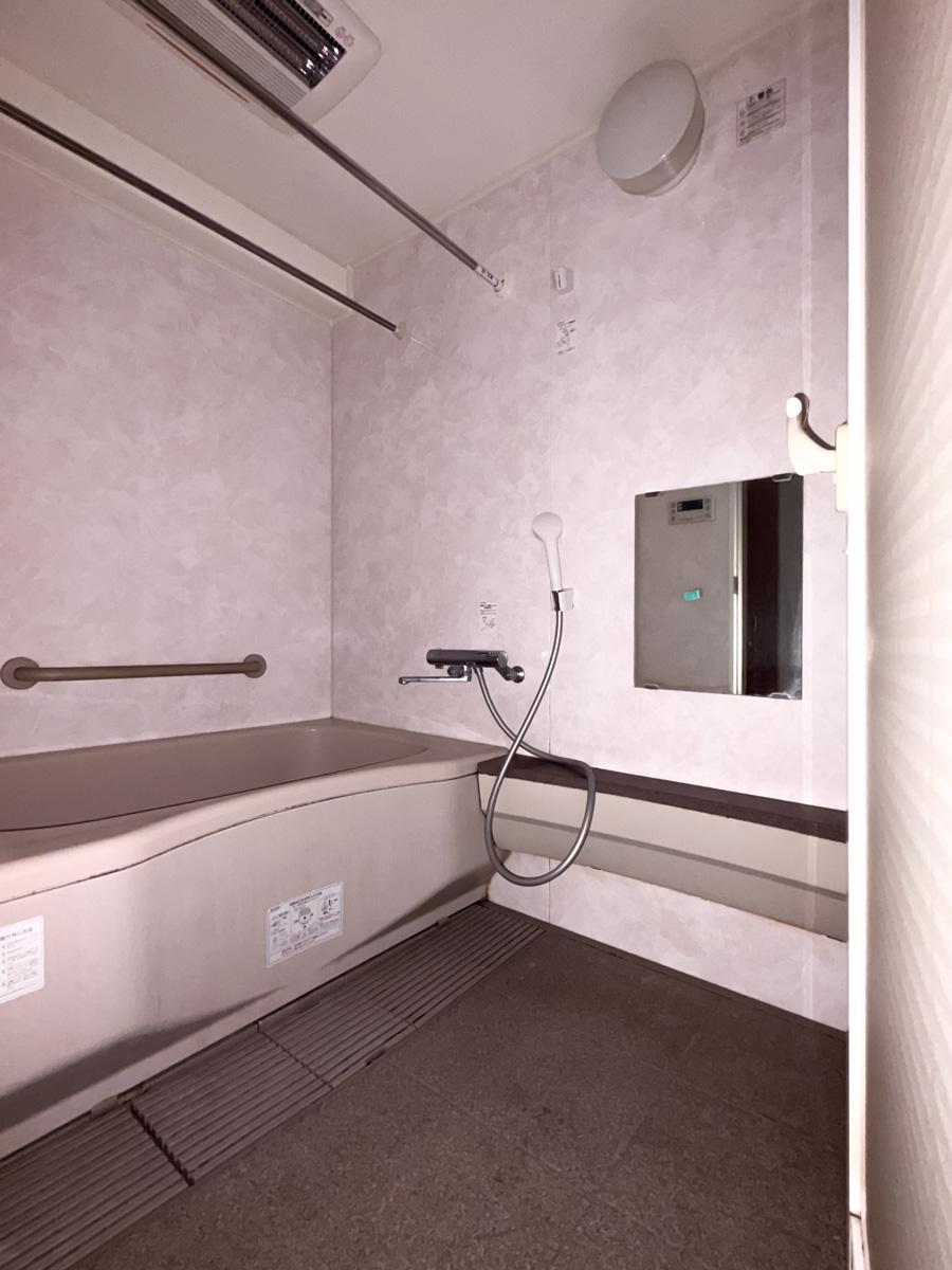 東京都新宿区下落合の賃貸物件/浴室