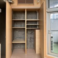 新宿区上落合の賃貸物件/バルコニー横にちょっとした収納がありました