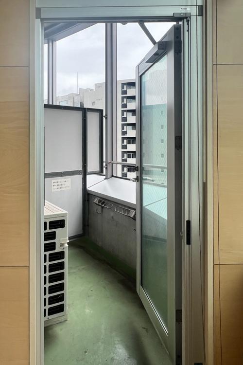 新宿区上落合の賃貸物件/屋外スペースは小さめですが、あるのとないのとでは大きな差がありますよね