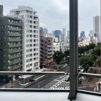 新宿区上落合の賃貸物件/バルコニーからは目の前の大通りが臨めます