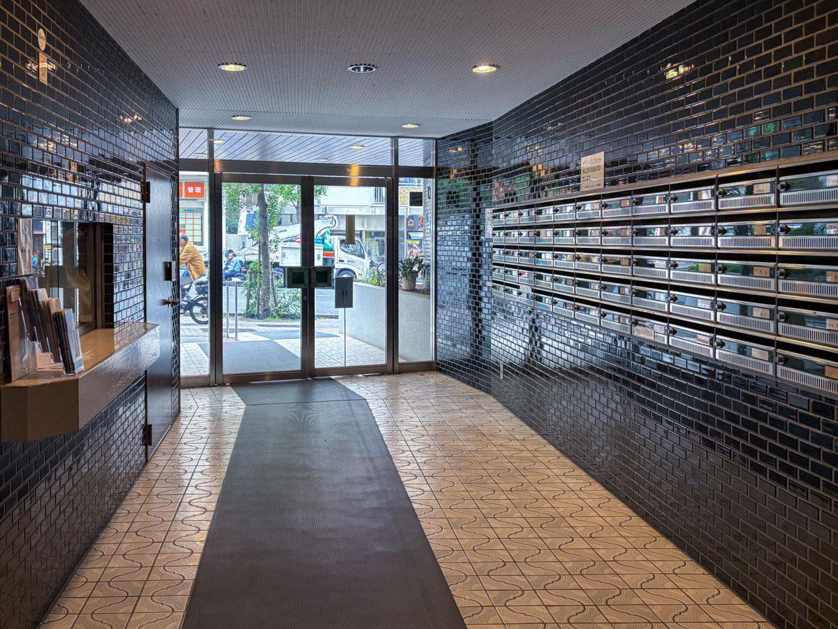 杉並区高円寺南の賃貸物件/建物ロビー