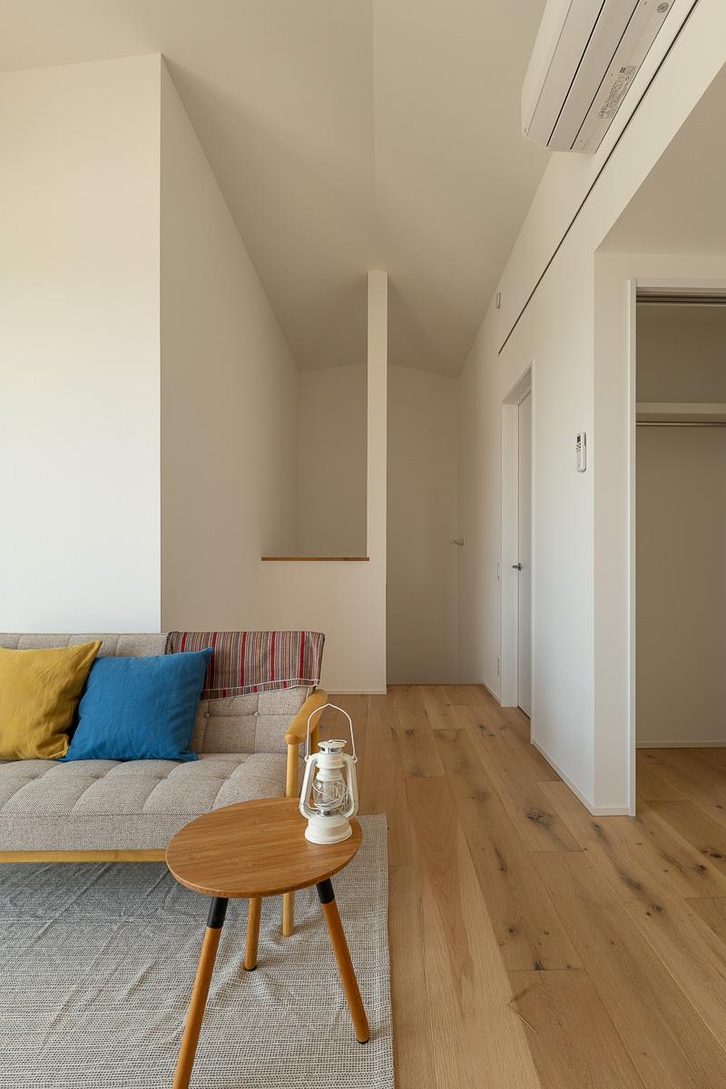 調布市深大寺東町の賃貸物件/天井が高く、開放感があります