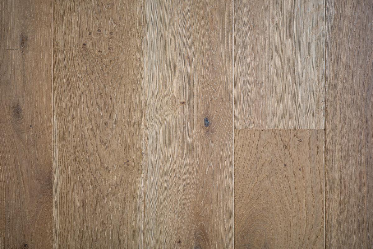 調布市深大寺東町の賃貸物件/無垢フローリング