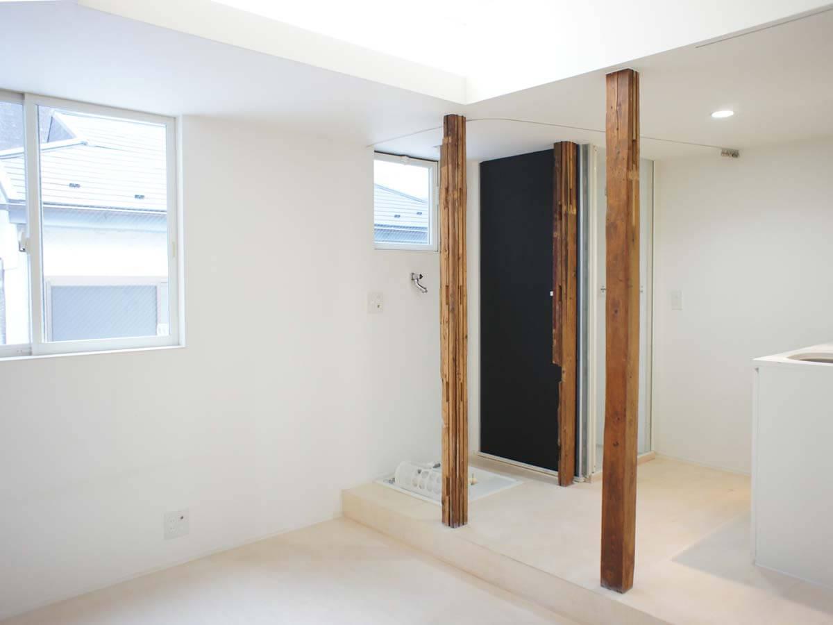 中野区中野の賃貸物件/A号室：水回りと部屋が段差でゾーニング