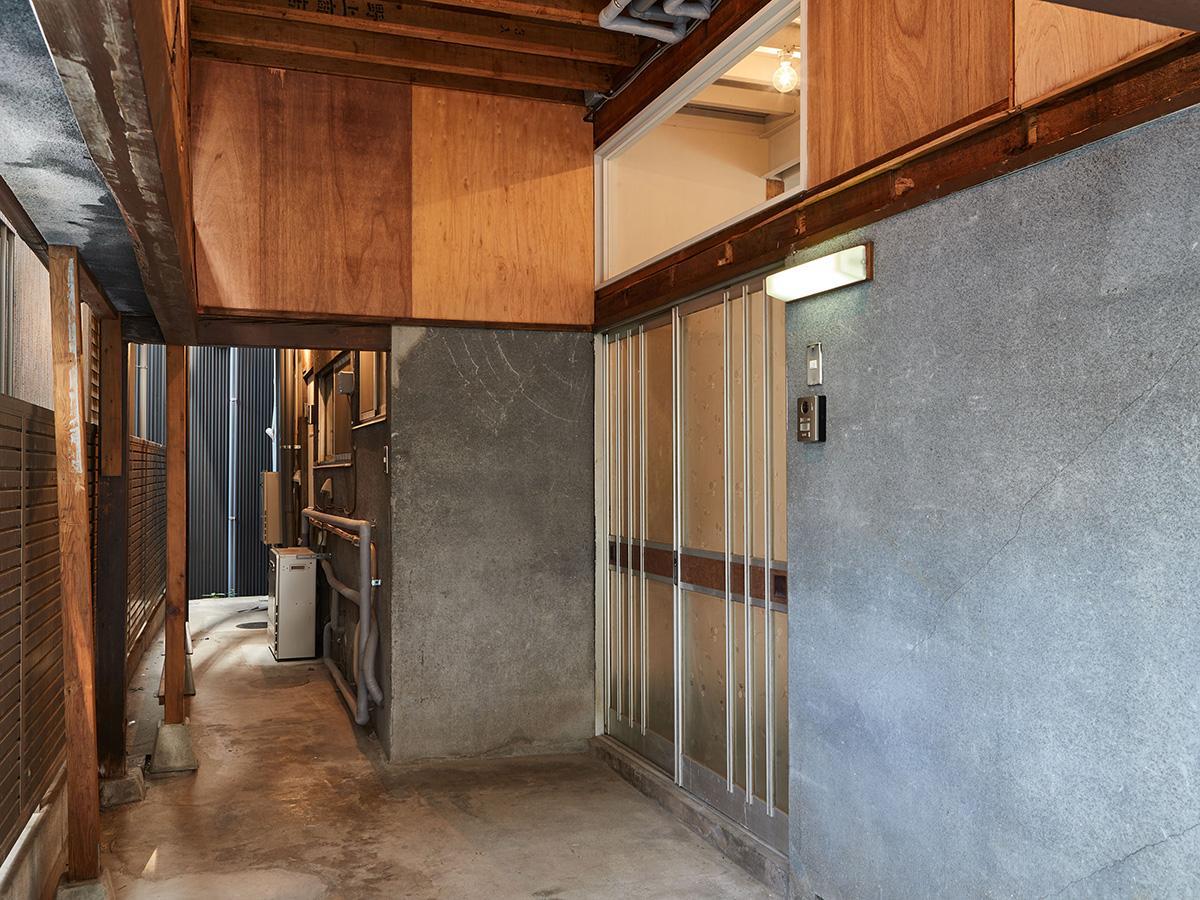 荒川区荒川の賃貸物件/玄関先