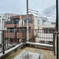 新宿区西早稲田の賃貸物件/3階：北西側のバルコニー