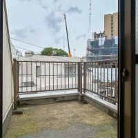 新宿区西早稲田の賃貸物件/3階：北東側のバルコニー