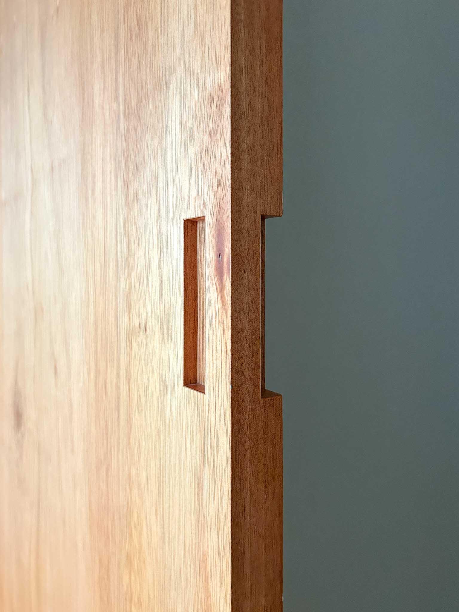 新宿区西早稲田の賃貸物件/2階：シンプルながら品のある建具