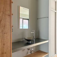 新宿区西早稲田の賃貸物件/2階：コンパクトな洗面台