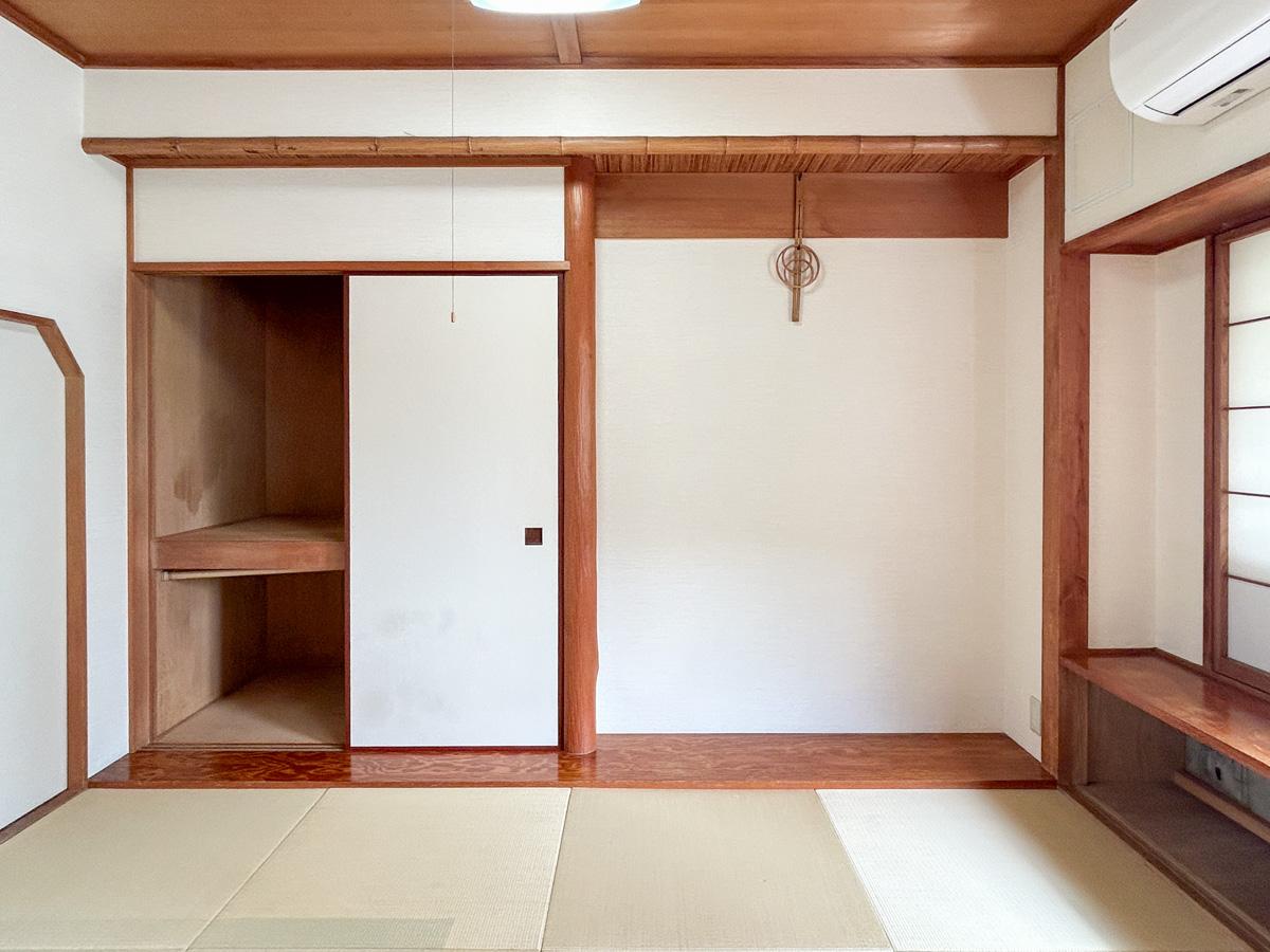 渋谷区渋谷の賃貸物件/和室別角度から。畳は琉球畳