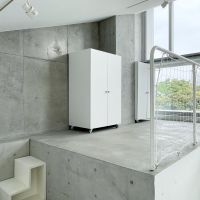 大田区石川町の賃貸物件/上階、4.9畳洋室：可動式の収納をうまく配置してコーディネートする空間です