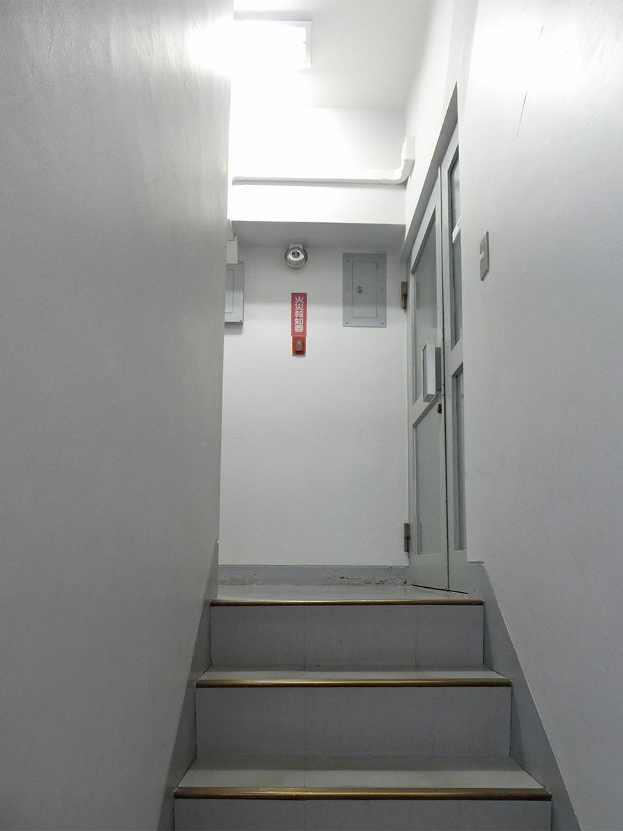 中央区日本橋人形町の賃貸物件/共用部の階段