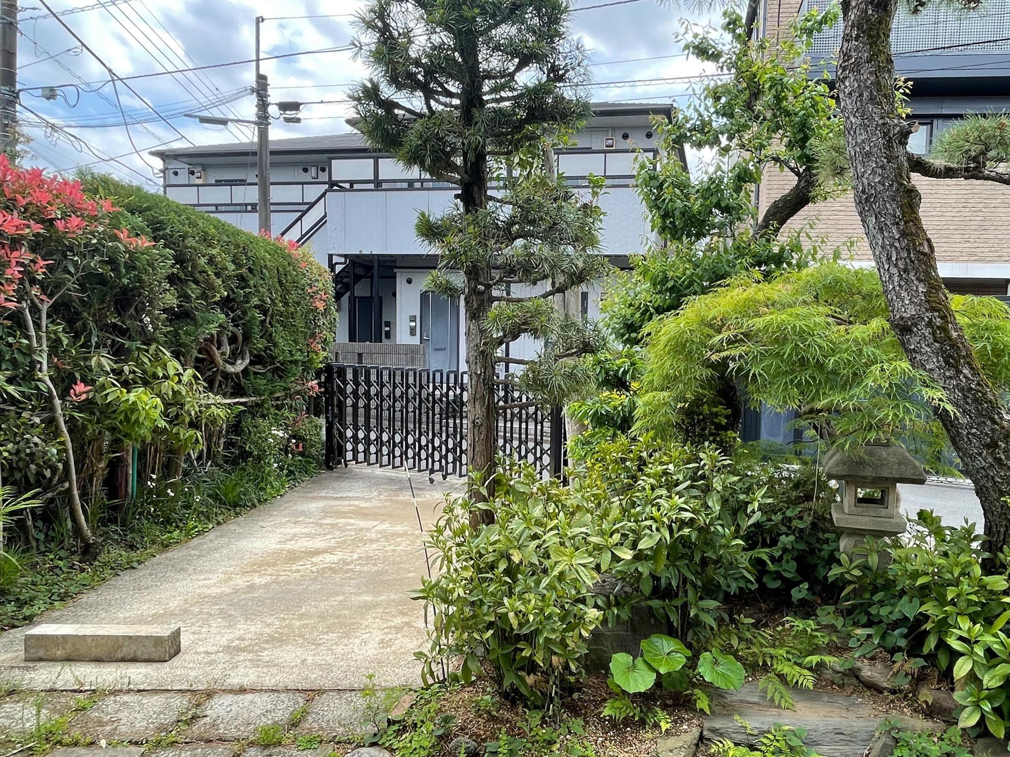 杉並区天沼の賃貸物件/縁側から緑を眺めながら過ごすこともできます