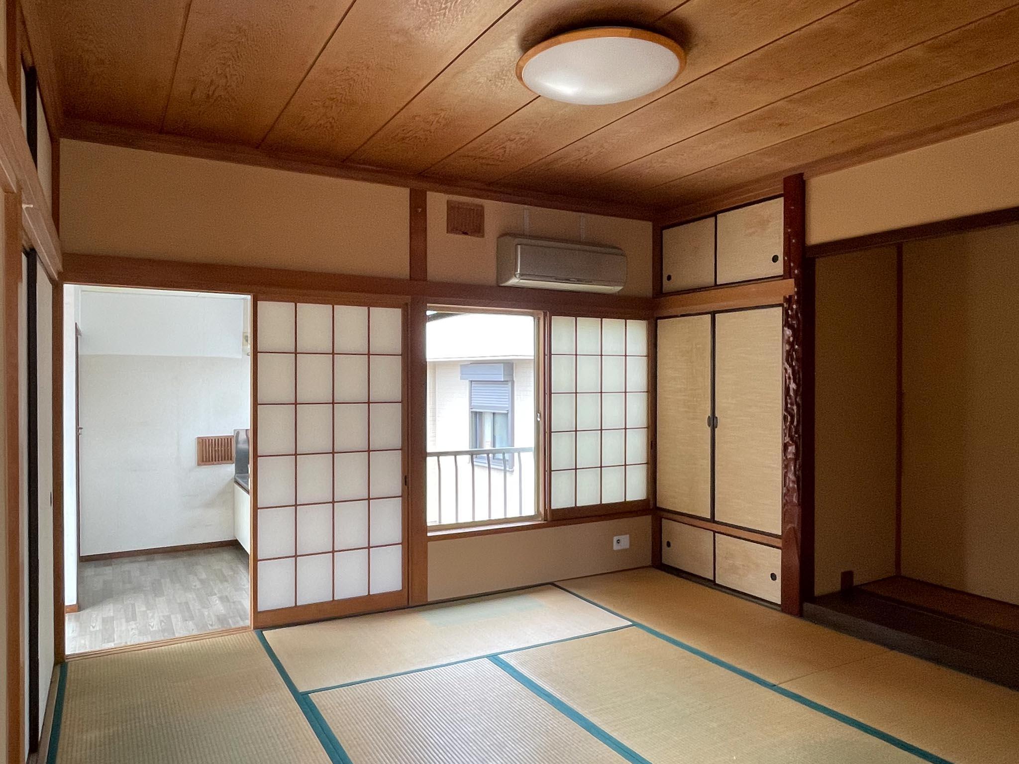 杉並区天沼の賃貸物件/2F、8畳和室：2階の中心となる部屋。セカンドリビングとして活用したくなる空間のような気がします