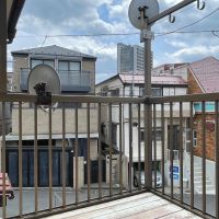 杉並区天沼の賃貸物件/2F：四角いバルコニー