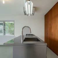 横浜市港北区師岡町の売買物件/キッチン。コンロは4口ガスコンロで、食洗器付き