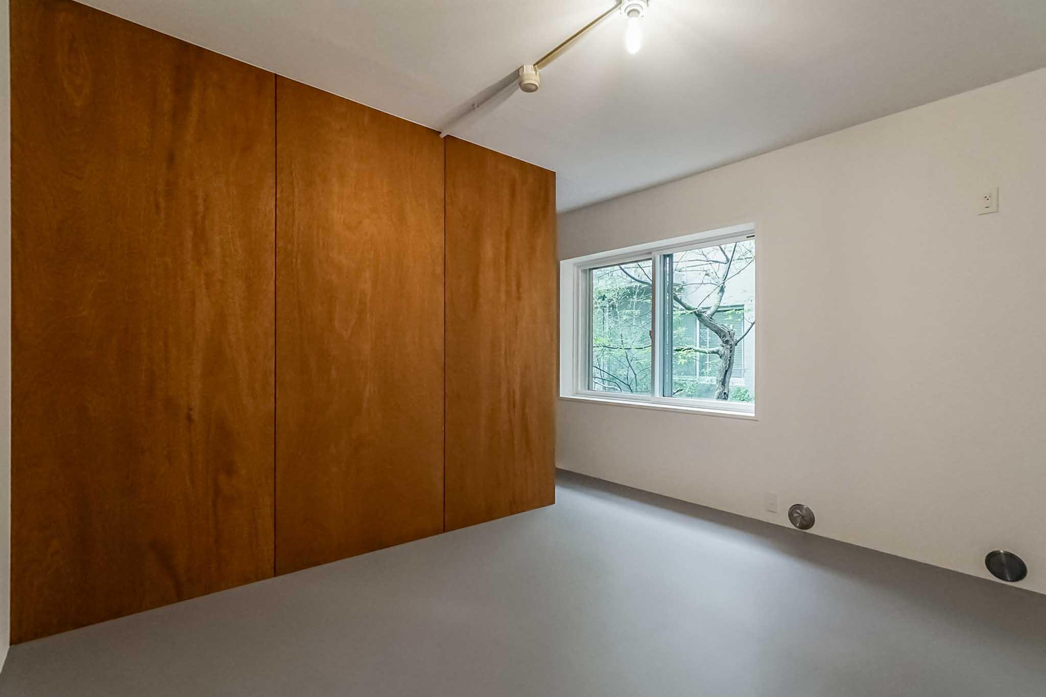 横浜市港北区師岡町の売買物件/洋室A。収納はありません