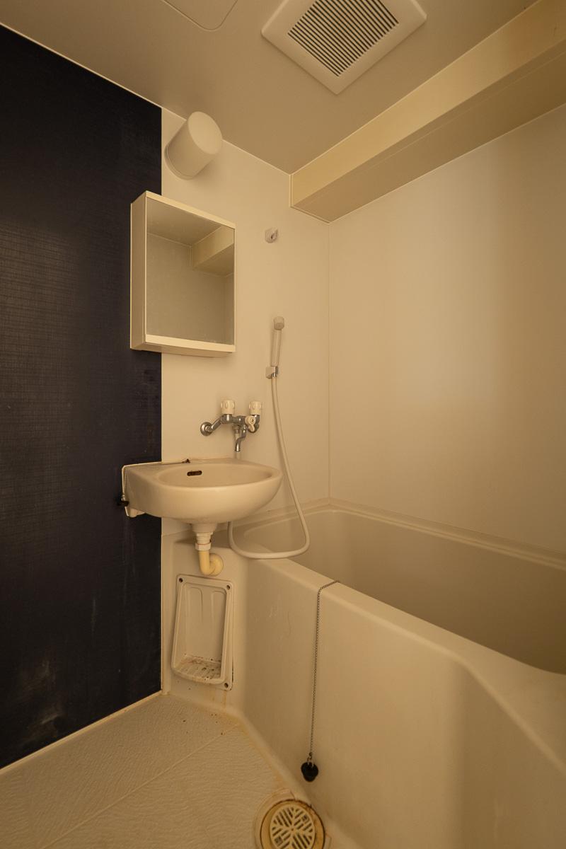 杉並区天沼の賃貸物件/浴室。追い焚き機能付き