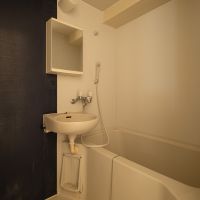 杉並区天沼の賃貸物件/浴室。追い焚き機能付き