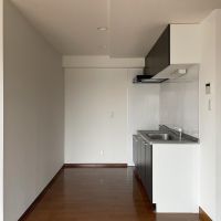 荒川区東尾久の賃貸物件/冷蔵庫やその他家電、食器棚も置けるゆとりあり