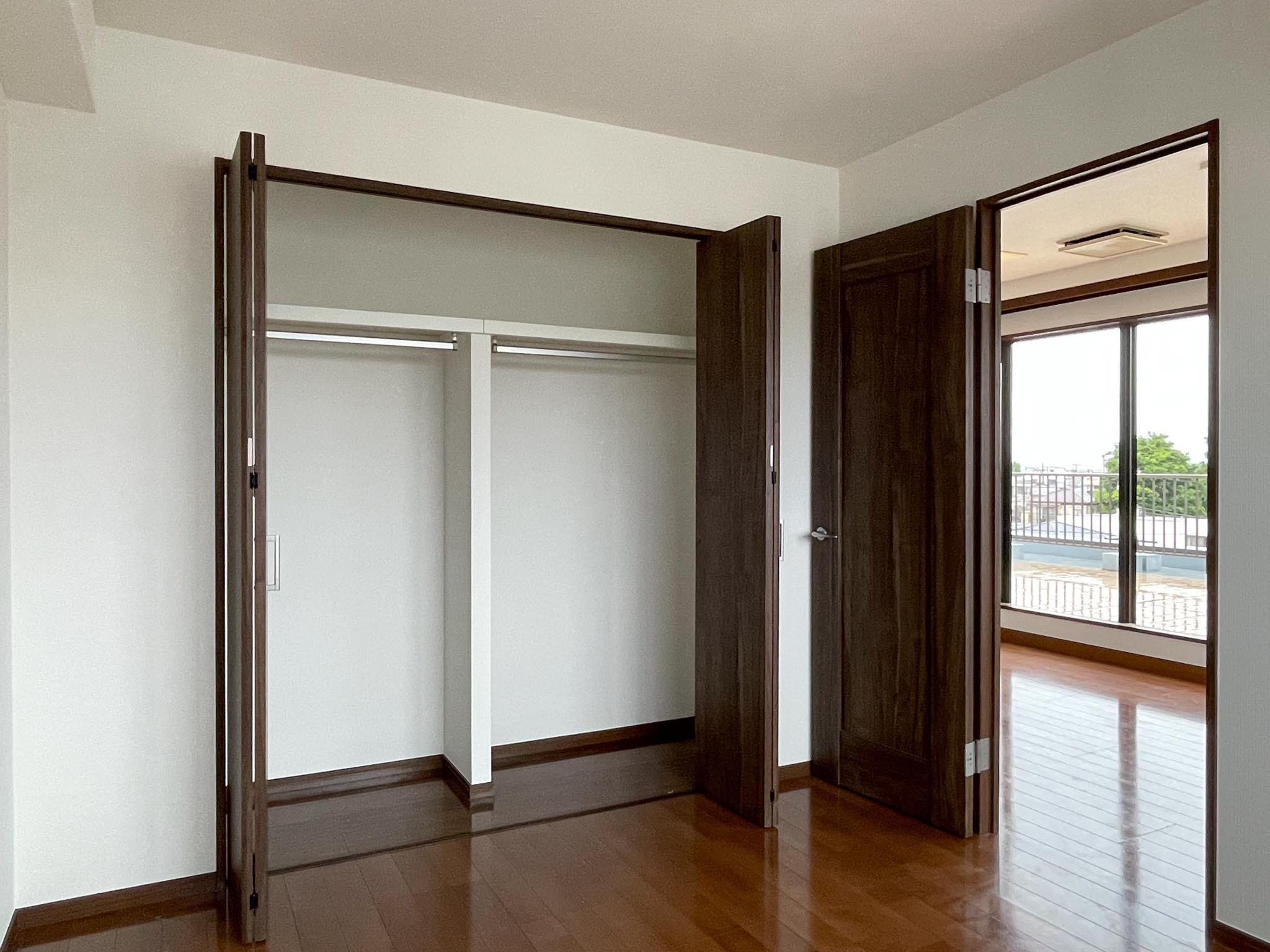 荒川区東尾久の賃貸物件/5.5畳洋室：クローゼットも少し大きめです