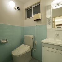 千代田区東神田の賃貸物件/1Fウォシュレット付きトイレと洗面