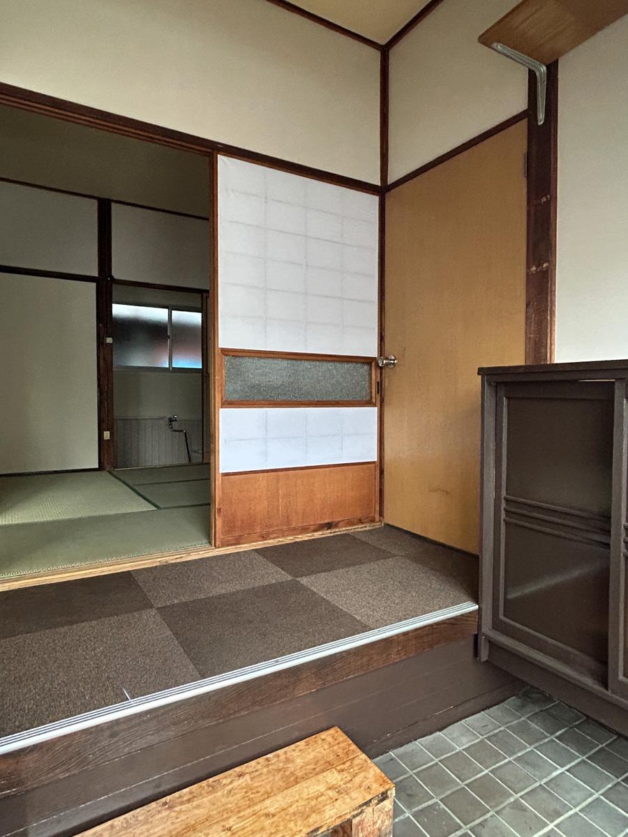 大田区久が原の賃貸物件/玄関はカーペット仕様