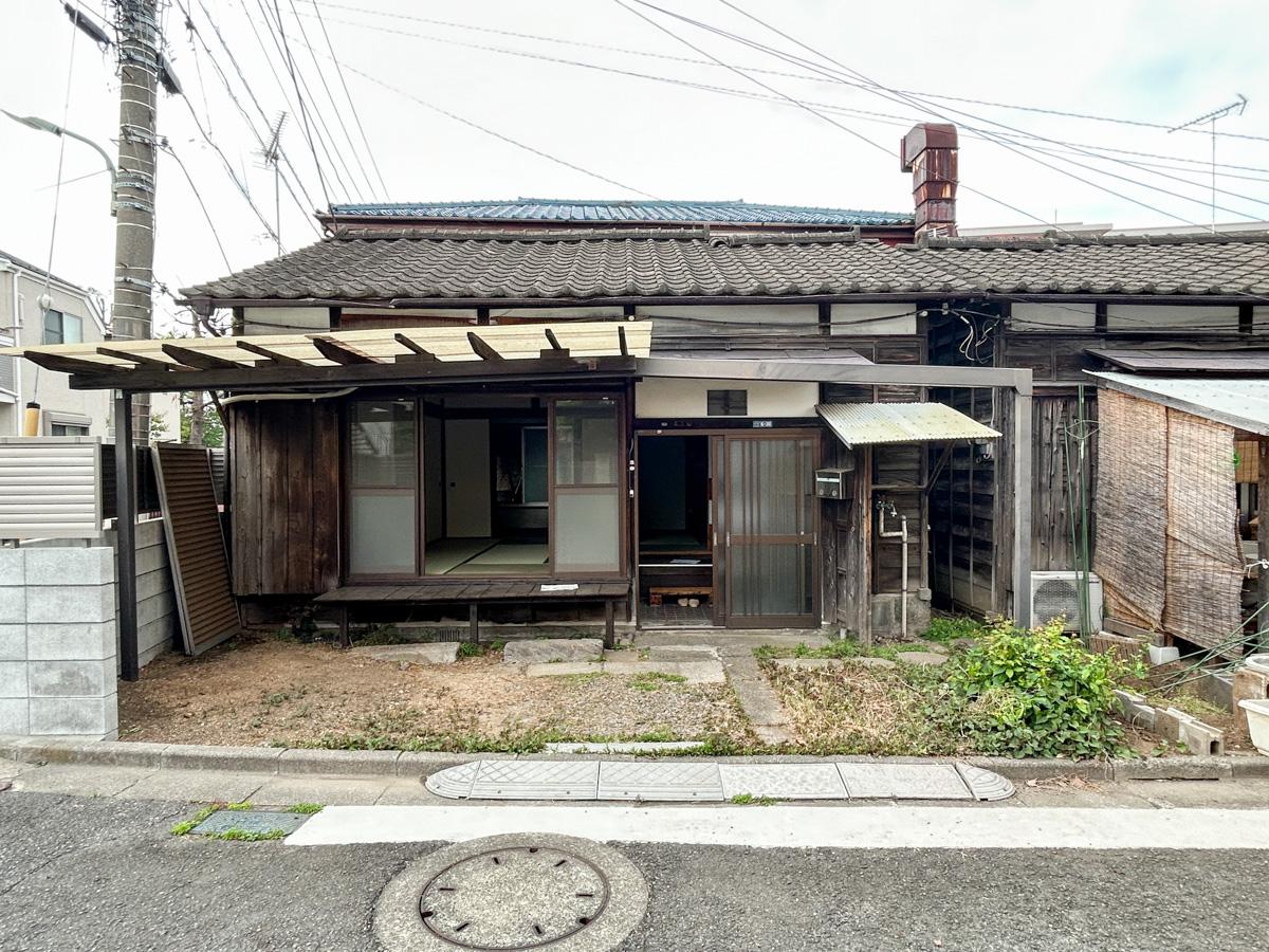 大田区久が原の賃貸物件/築66年の平屋。小ぶりで可愛げのある外観です