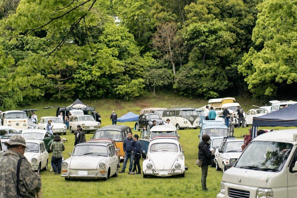 静岡県沼津市足高の賃貸物件/芝生広場で旧車のイベント
