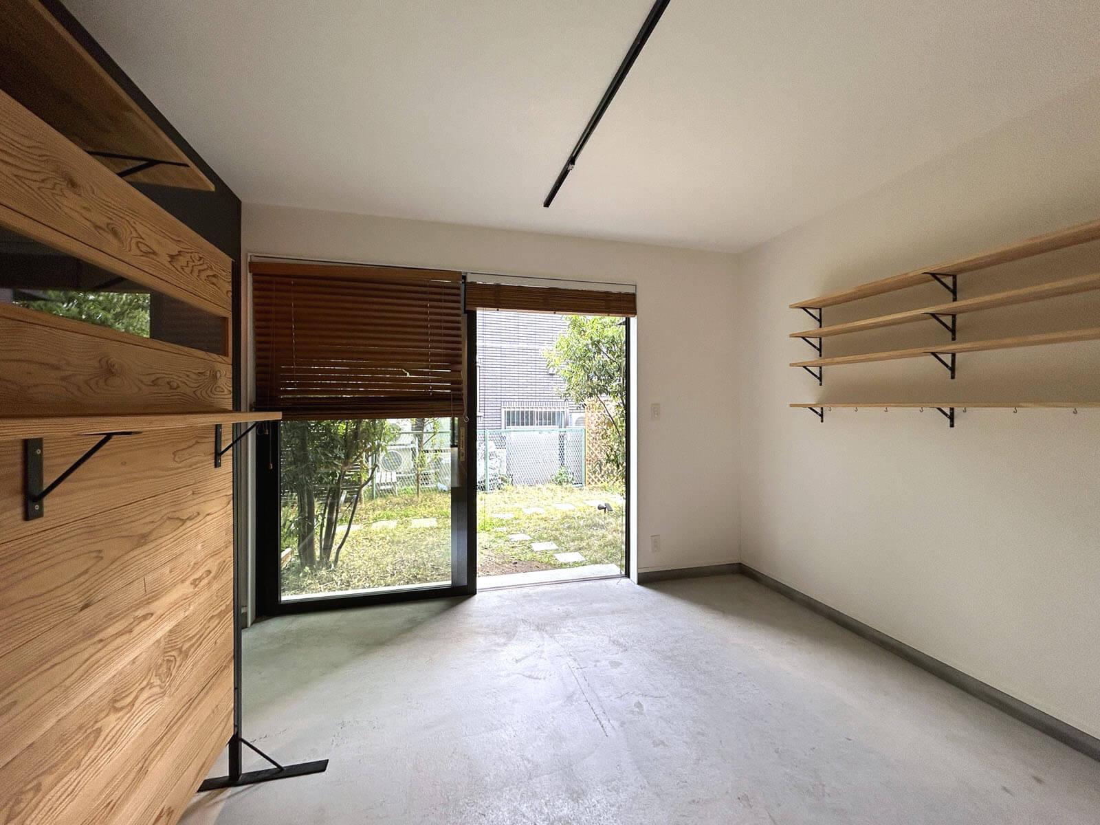 世田谷区宇奈根の賃貸物件/棚などの残置物はそのまま利用させてもらうことも