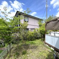 世田谷区宇奈根の賃貸物件/奥行のある庭で食事や土いじりが楽しめそう