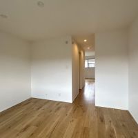 世田谷区宇奈根の賃貸物件/扉の仕切りがなく奥の部屋までオープンに繋がっています

