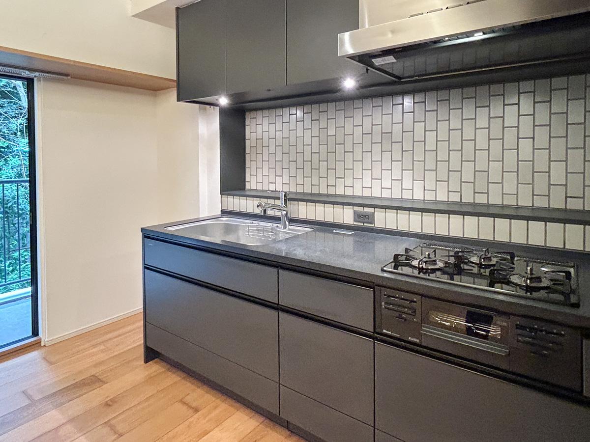 新宿区内藤町の賃貸物件/キッチンは広々スペース