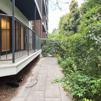 新宿区内藤町の賃貸物件/ベランダの下にもスペースがあります