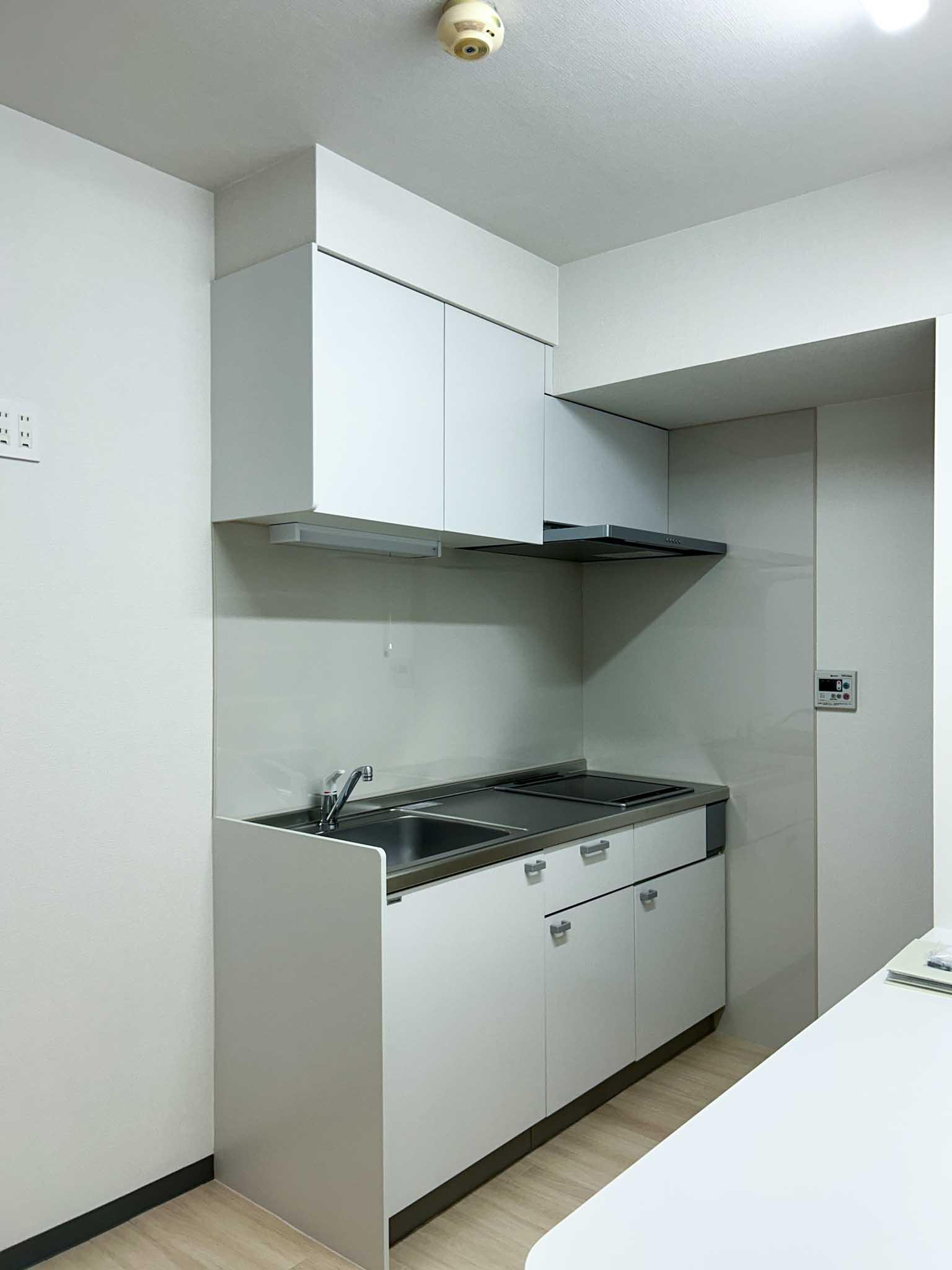 世田谷区池尻の賃貸物件/キッチン。2口のIHコンロ