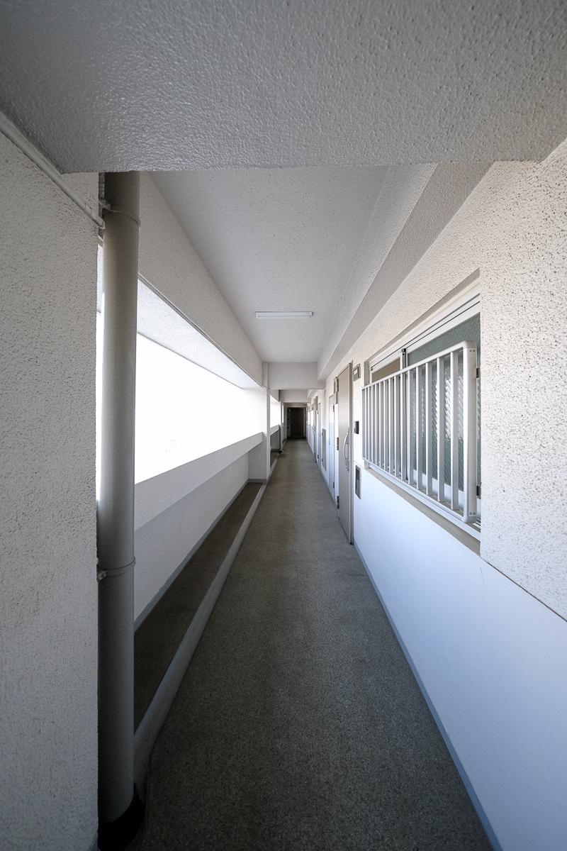 目黒区中目黒の賃貸物件/共用廊下