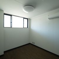杉並区善福寺の賃貸物件/洋室。北側に窓が設けられています