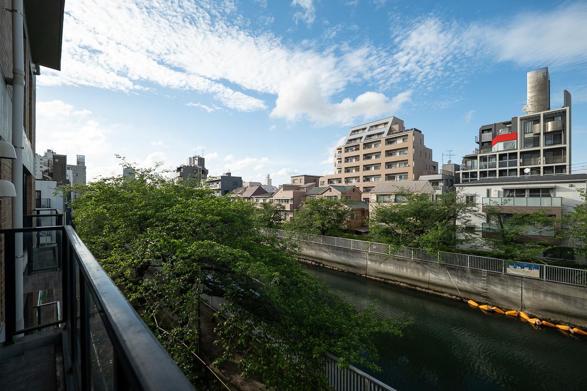 江東区深川の賃貸物件/北東側のバルコニー