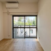 港区白金の賃貸物件/洋室1。この部屋からも自然光が程よく入ってきます