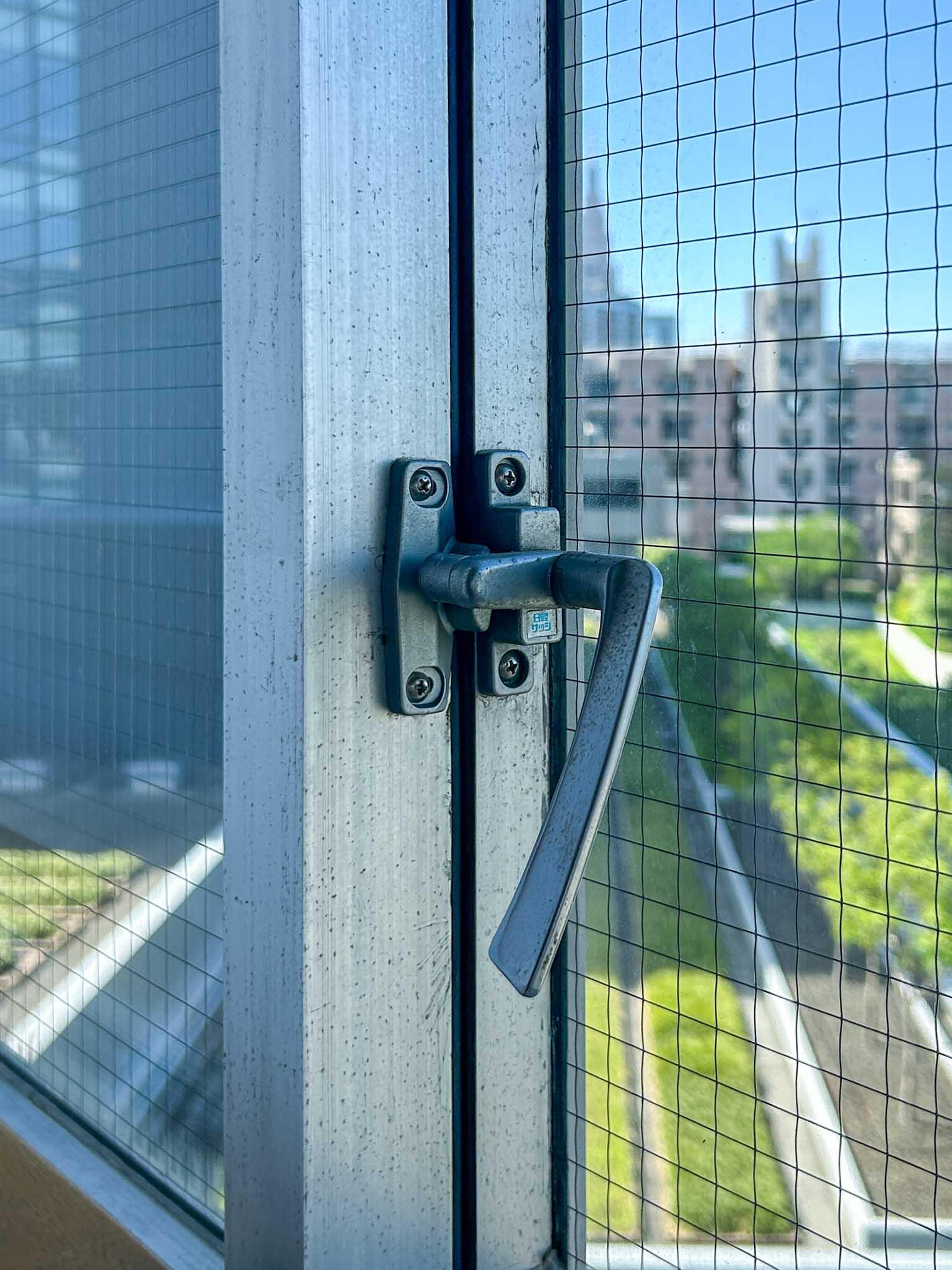 渋谷区神宮前の賃貸物件/昔ながらの引き寄せハンドル
