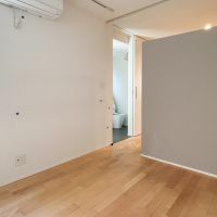 世田谷区大原の賃貸物件/寝室。襖や扉はなく、緩やかにリビングと区切られているようなつくりです